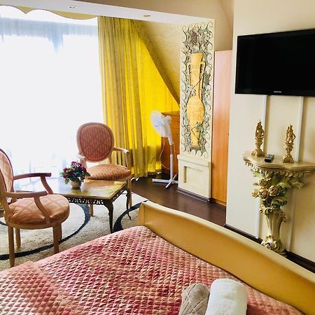 Columba Livia Guesthouse Паланга Экстерьер фото
