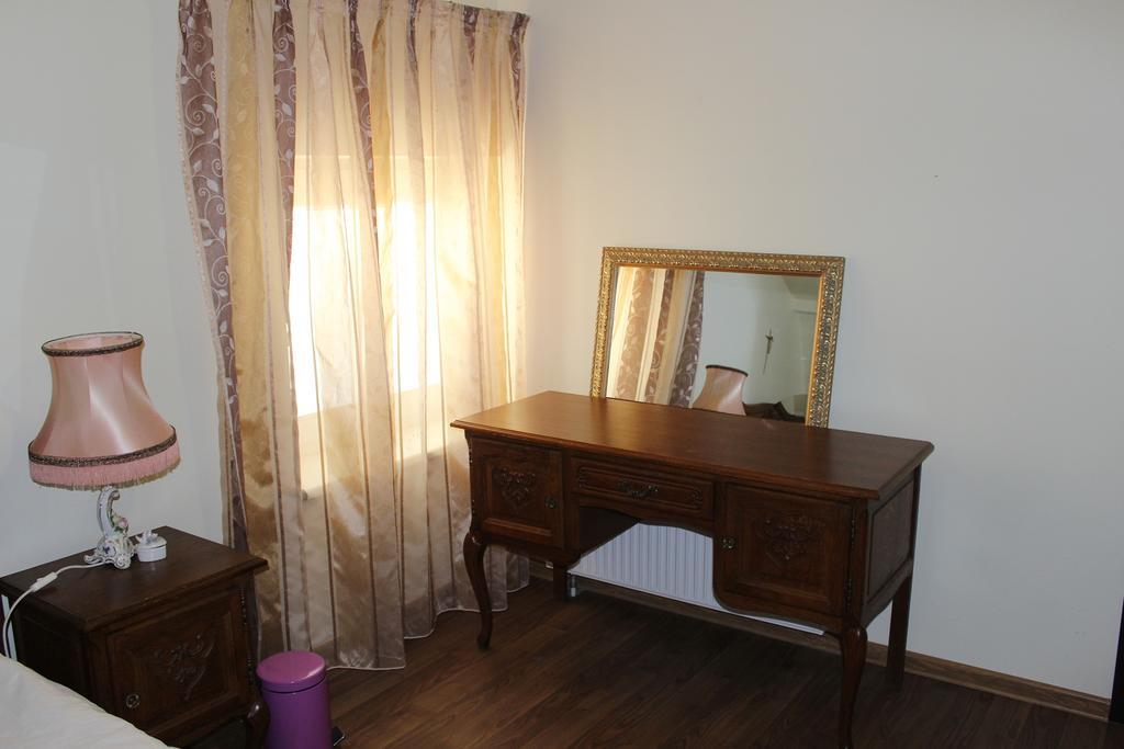 Columba Livia Guesthouse Паланга Экстерьер фото
