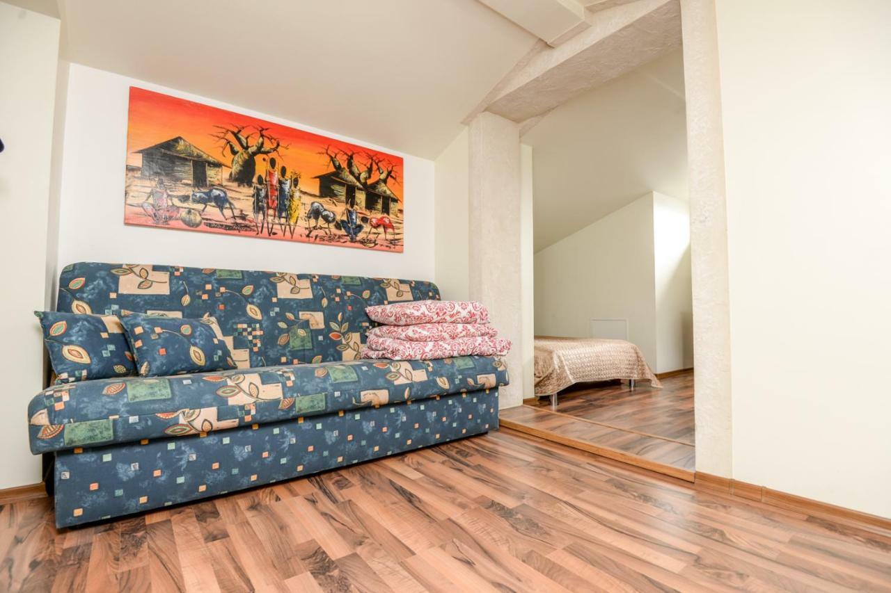 Columba Livia Guesthouse Паланга Экстерьер фото